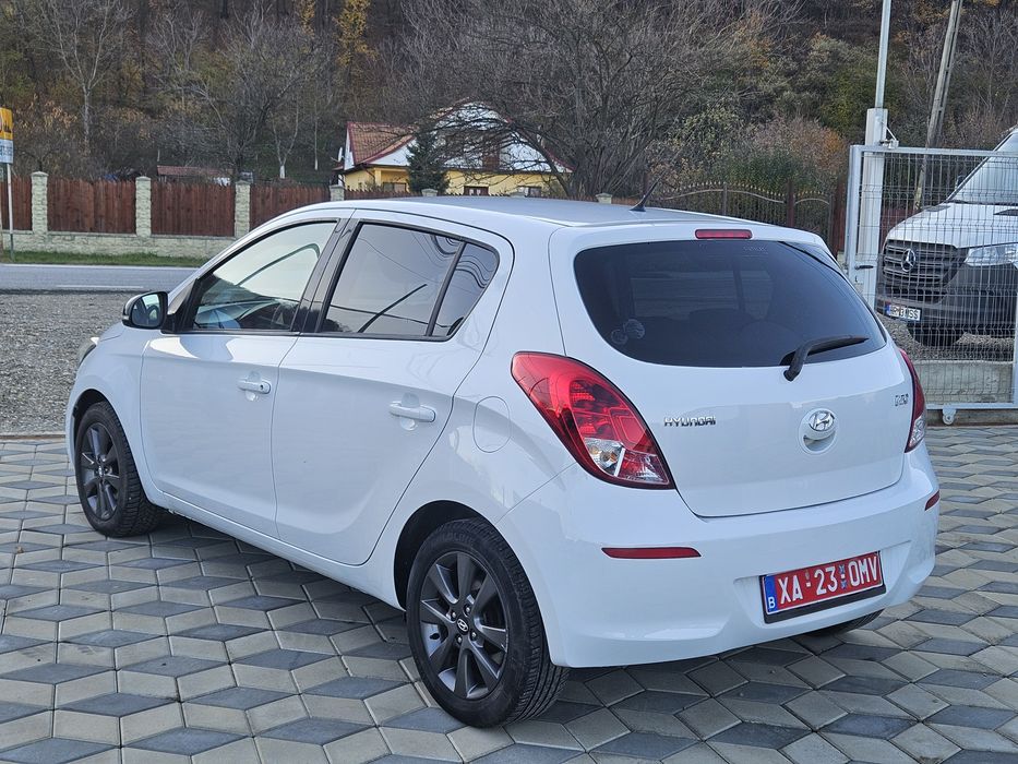 Hyundai I20 1.4 benzina automat!