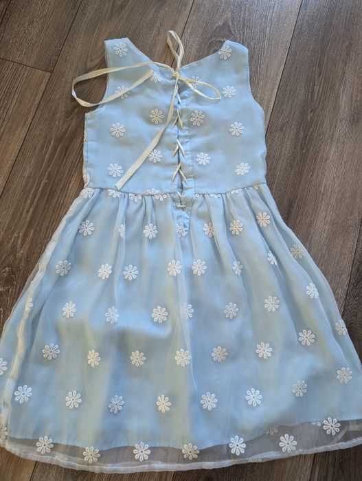 Три рокли размер 122-128