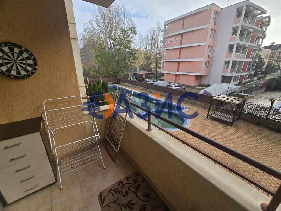 Продава се Двустаен апартамент в к.к. Слънчев бряг - 74 кв.м за 1075 €/кв.м - Снимка #7