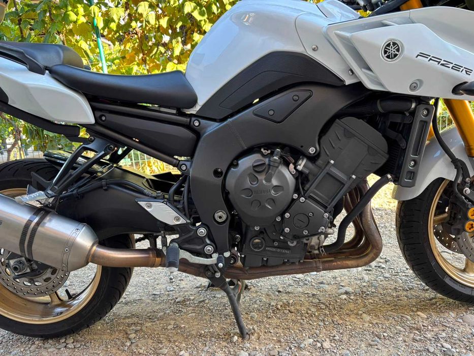 Yamaha FZ8 Fazer 2012 | Akrapovic Titan | Istoric complet | Revizii la zi | Al 2-lea proprietar de noua