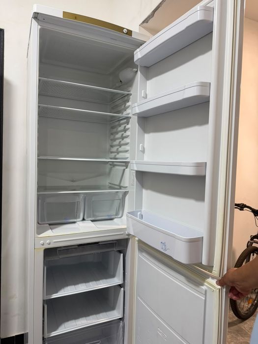 Продам холодильник