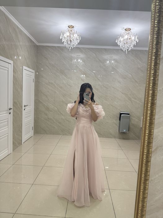 Вечернее платьее