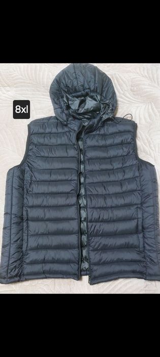 Продам куртки  листайте фото