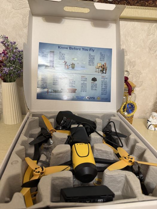 Квадрокоптер Parot Bebop Drone