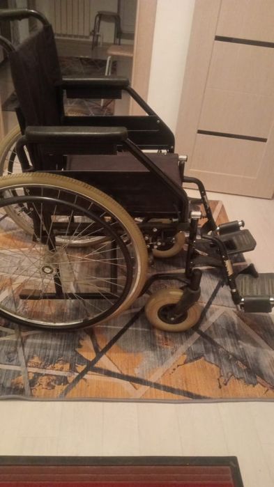 Инвалидная коляска