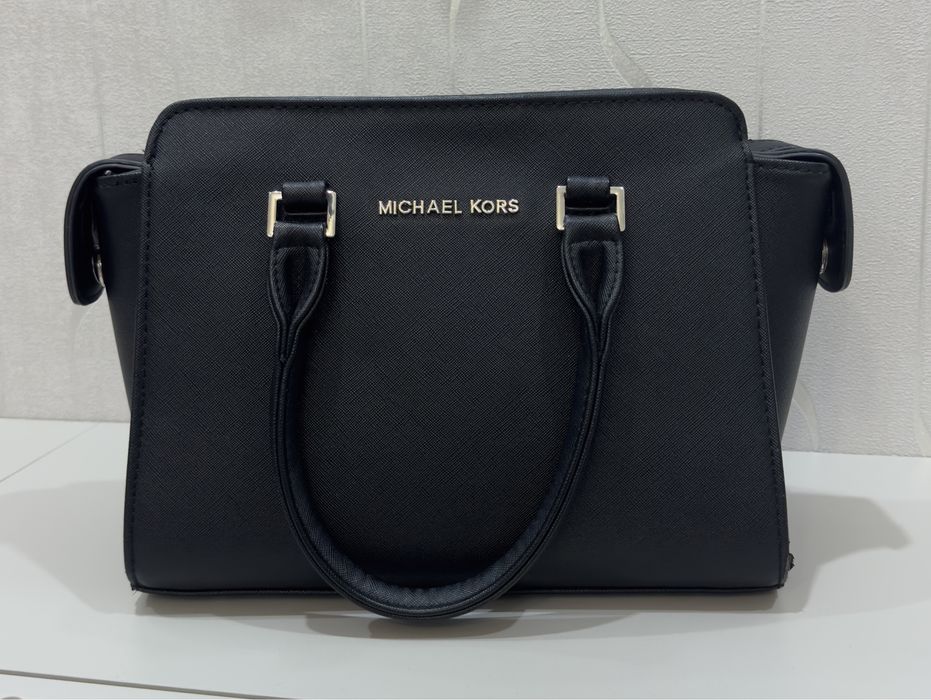 Продам сумку Michael Kors