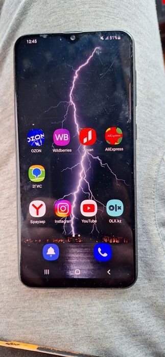 Срочно продам смартфон