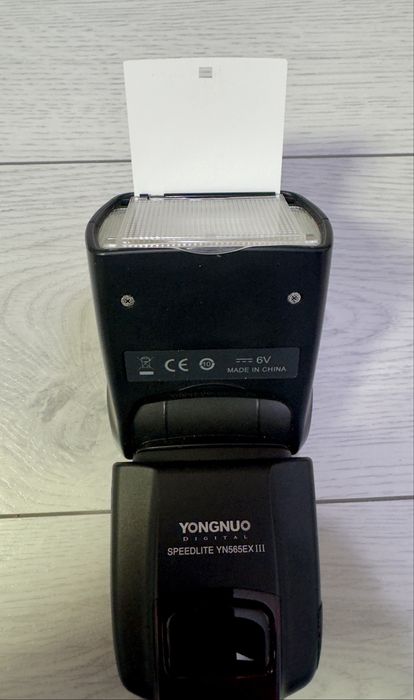 Blituri foto Canon Speedlite 320EX - Yongnuo YN-565 EX III impecabile folosite foarte rar in regim de hobby