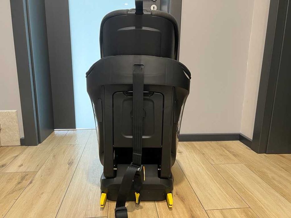 Столче за кола Maxi Cosi Titan 9-36 kg с ISOFIX