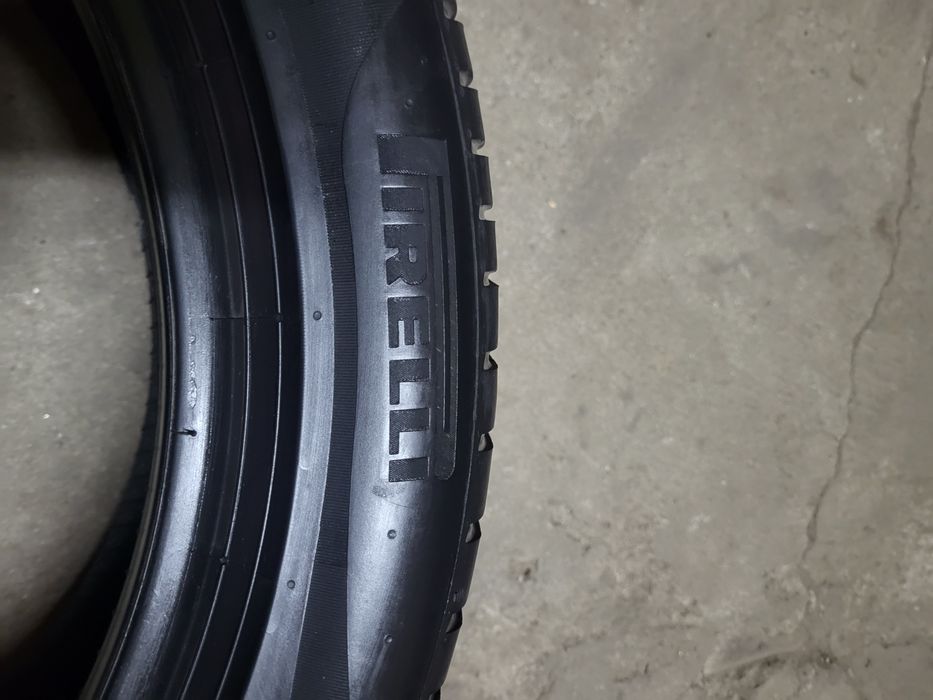 2 anvelope 225 50 R 18 Pirelli vara