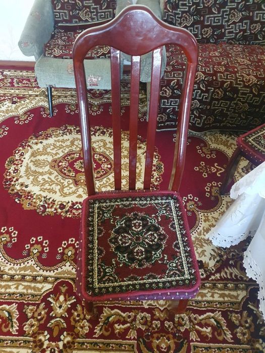 Продам стулы stullar sotiladi
