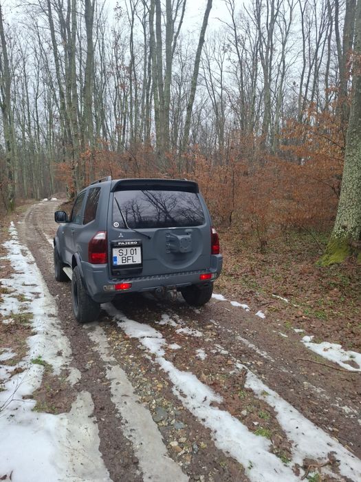 Mitsubishi Pajero Mk3 2003 2.5 td