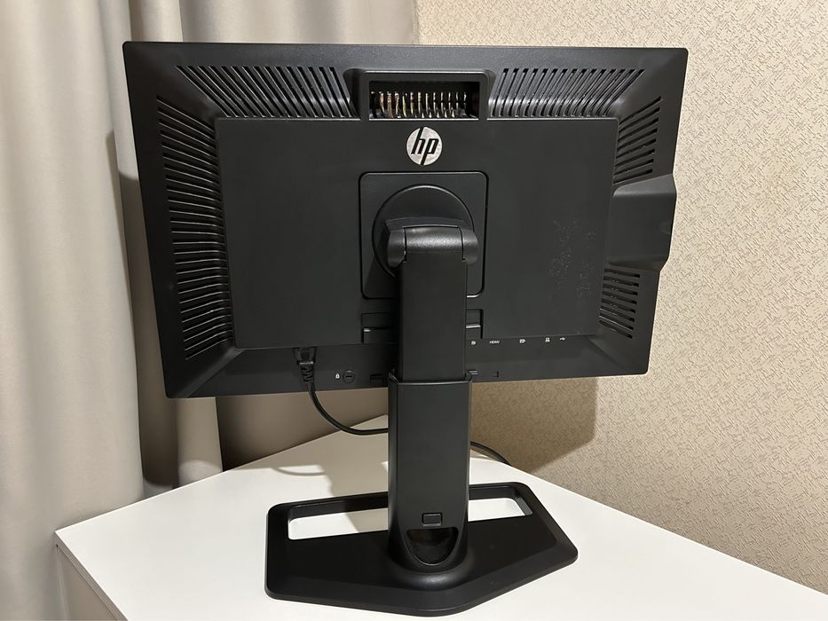 Монитор HP z2440w