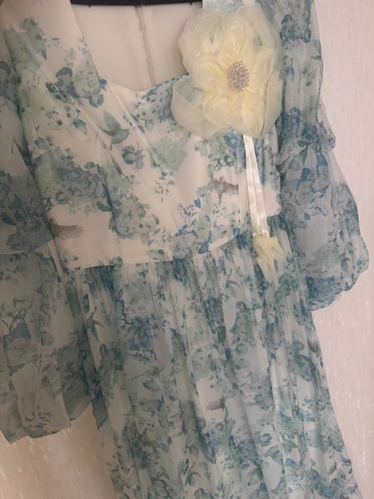 Продаю красивое  Платье