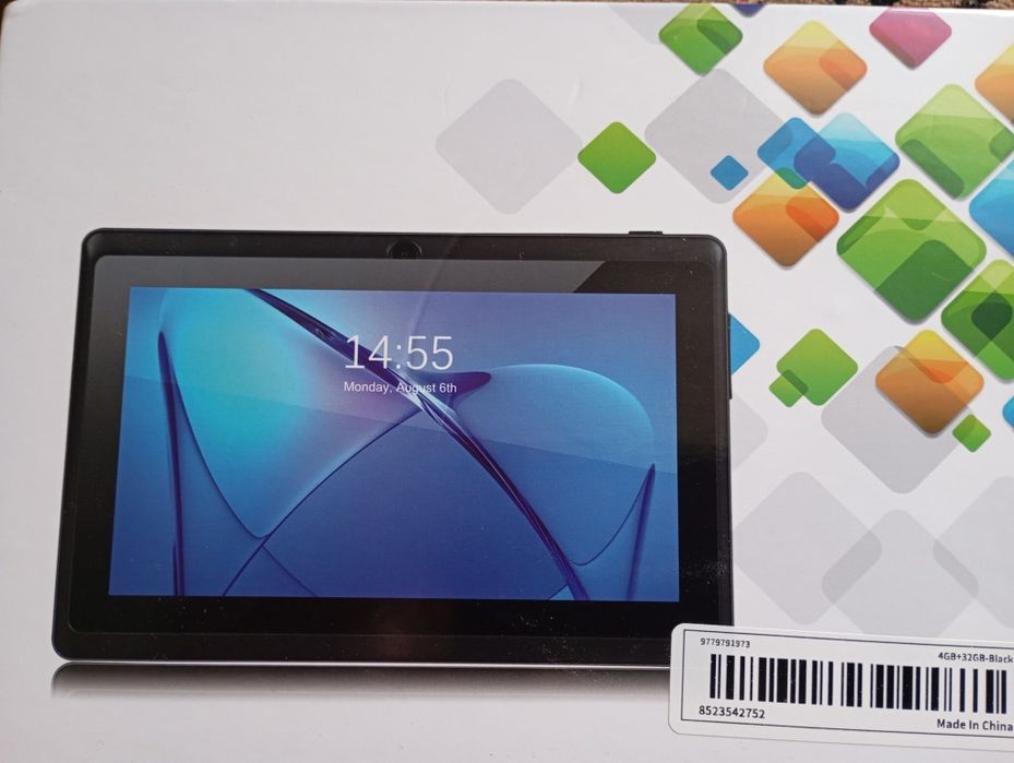 Планшет с андроидом.