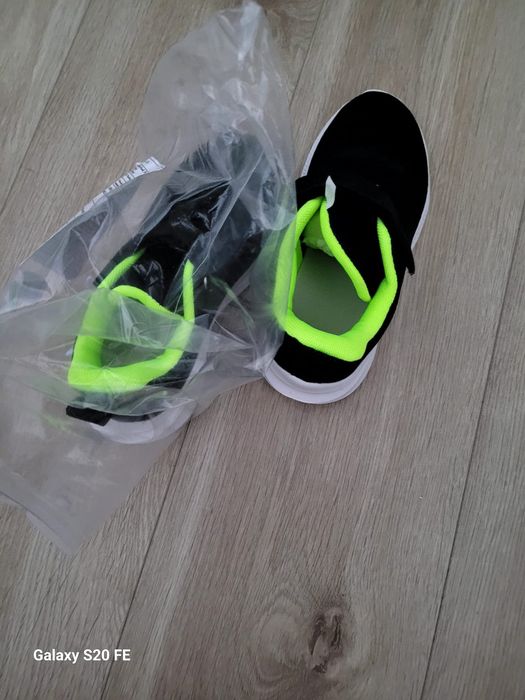 Кроссовки 32 размер новые