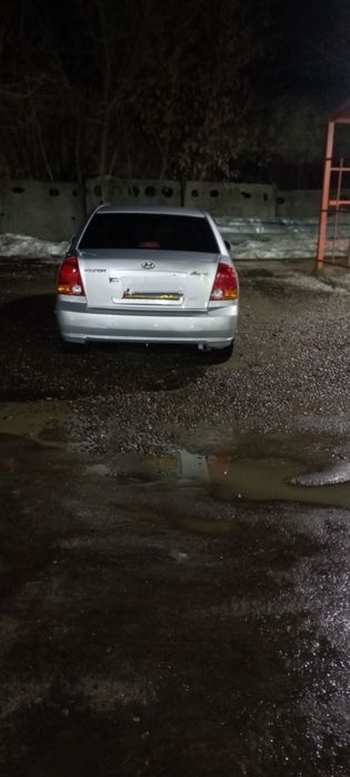 Хундай акцент 2004