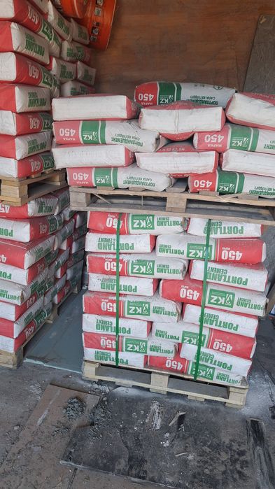 Цемент оптом и в розницу имеются все виды продукции.