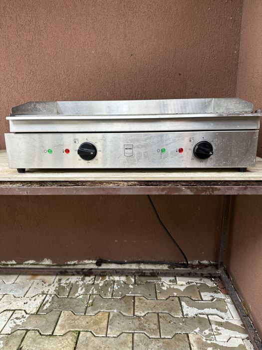 Gratar neted/striat METRO PROFESSIONAL GEG2112