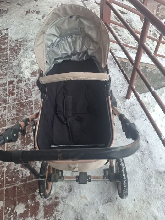 Продам коляска  зимний