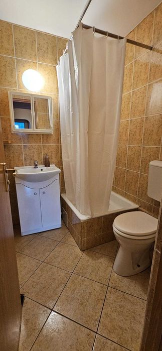 Inchiriez apartament spatios 4 camere, 2 bai, loc de parcare in Marasti 84.1 mp