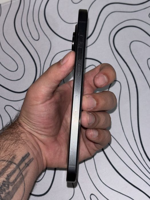 iPhone 15 Pro Max 256 ГБ - в идеале