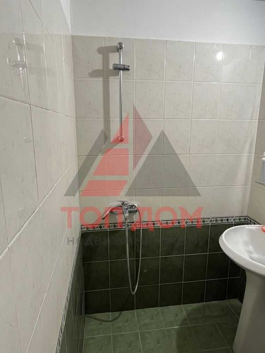 Дава се под наем Двустаен апартамент в Варна, Базар Левски - 50 кв.м за 357 € - Снимка #4