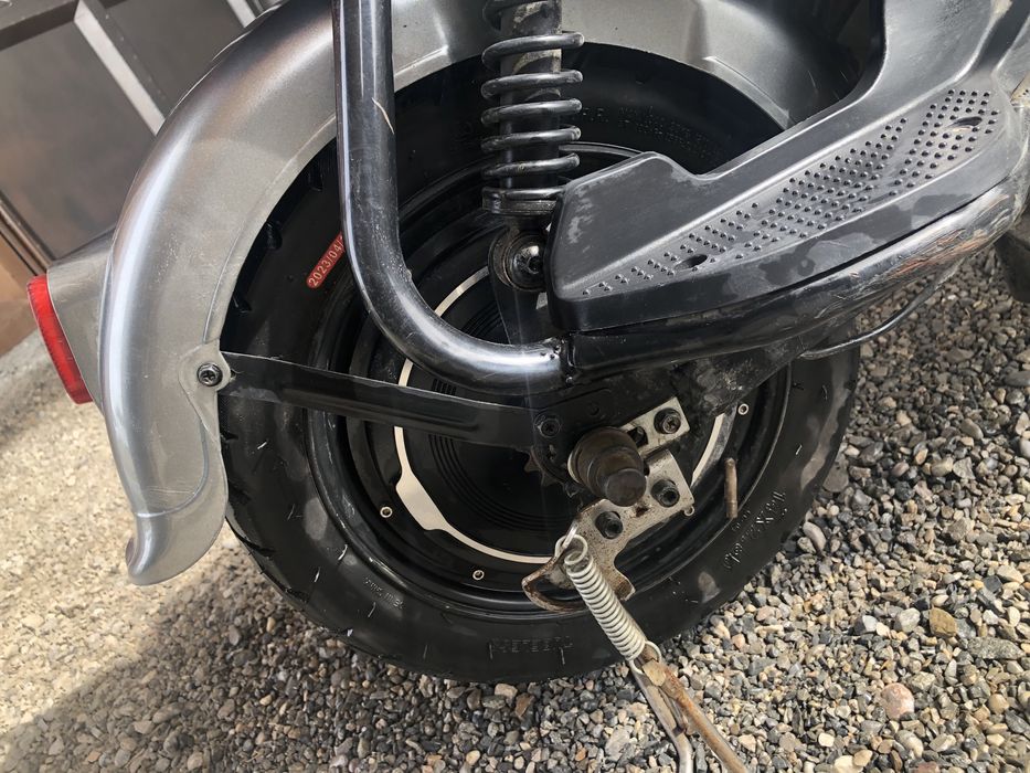 Chontak model yangi holatda toliq zayrat bn 45 50 km yuradi