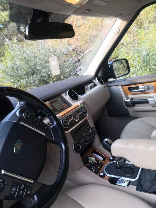 Land Rover Discovery 4