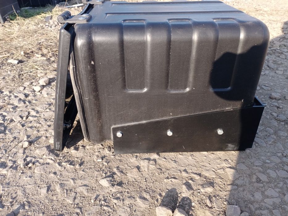 Продам ящик инструментальный