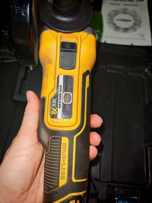 vand Flex, Polizor Unghiular Puternic Inteligent 2 Acumulatori 5AH 36v