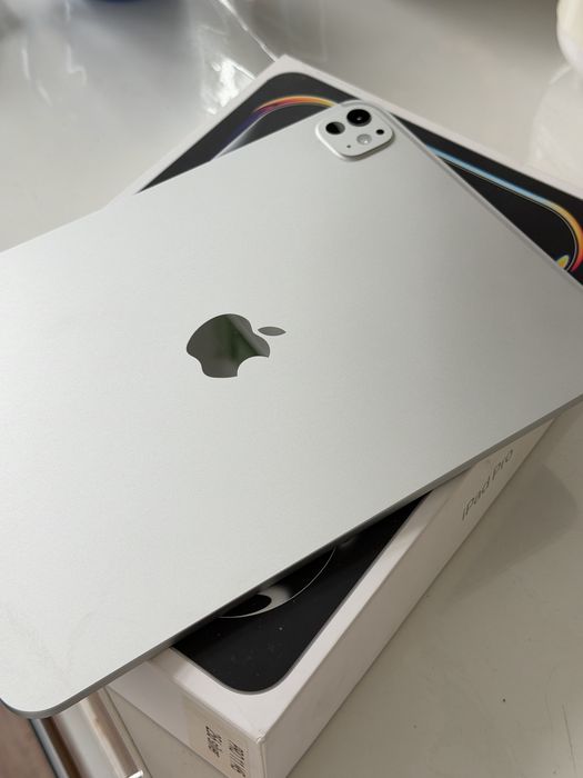 Продам Apple iPad Pro 2025 / Apple Pencil Pro.