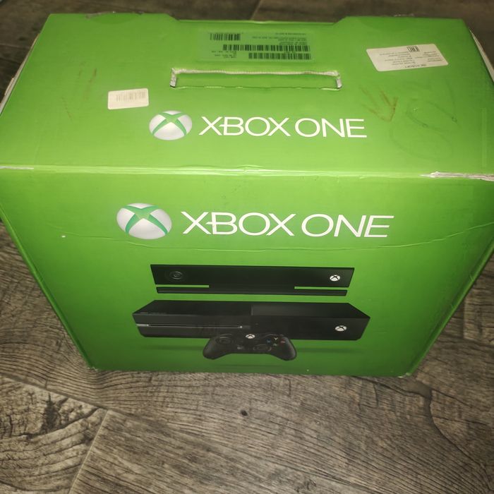Xbox one 500gb full cp + kinect + 2 официальных диска