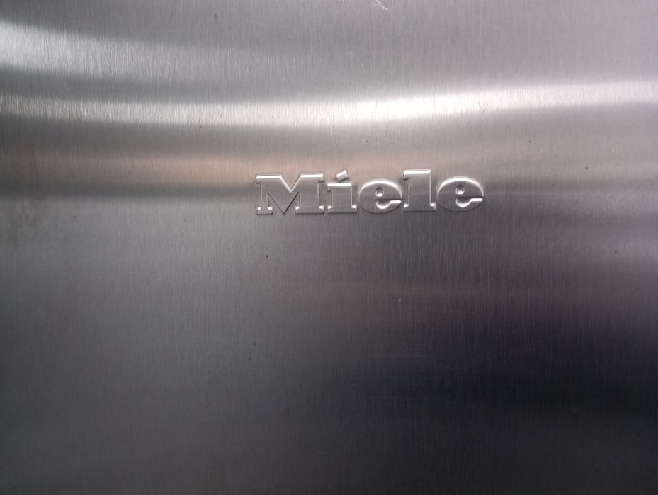 Огромен иноксов фризер Миеле Miele no Frost A+++ 2 години гаранция!