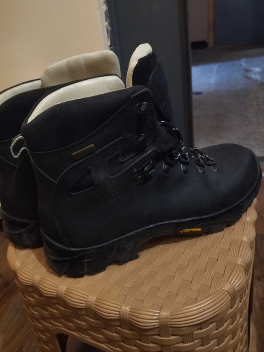 Боти водоустойчиви