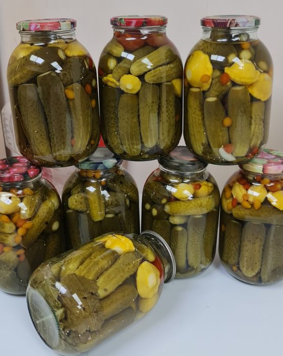 Компот вишневый домашний.