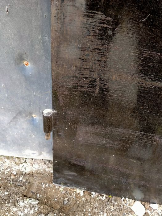 Железная входная дверь б/у