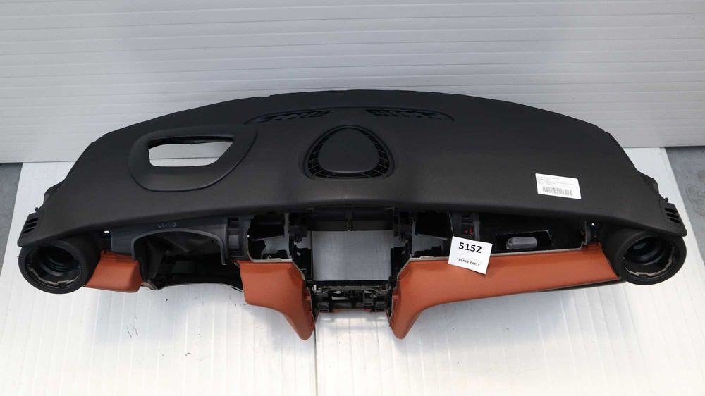 Арматурно табло Мини Ф55 Ф56 Ф57 MINI F55 F56 F57 с хедъп