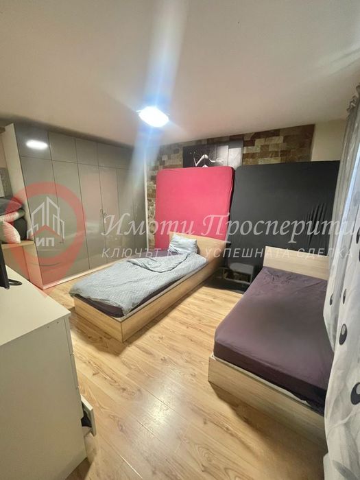 Къща в Перник-Център площ 200 цена 260000