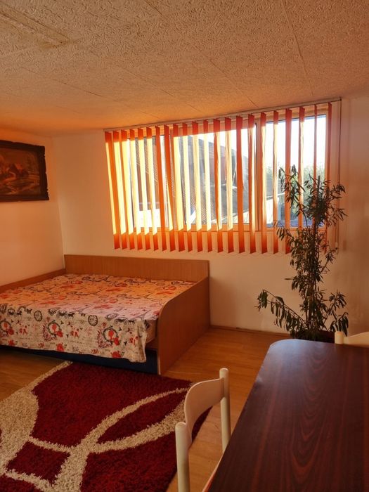 Inchiriez garsoniera