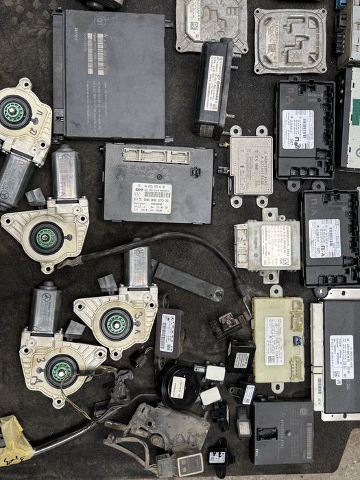 Части за Mercedes w221 s500