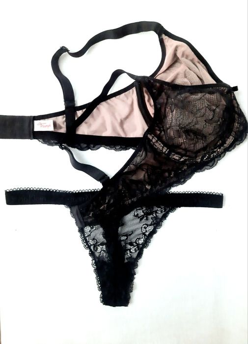 Triumph топ / потник и бикини