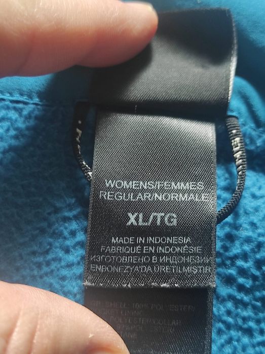 Polare  dama drumeție The north face XL