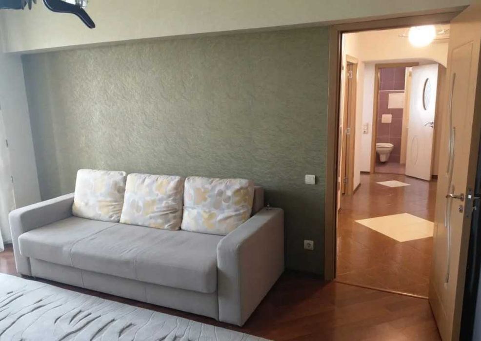 Дава се под наем Двустаен апартамент в Пловдив, Южен - 60 кв.м за 280.5 € - Снимка #2