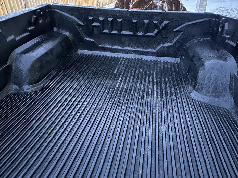 Ванны для Toyota Hilux