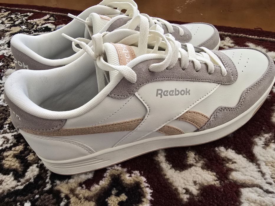 Reebok кросовка оргинал 43