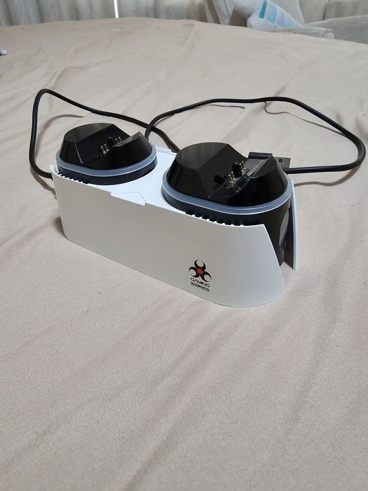 Dualsense Charging Station/stație încărcare  Ps5 (Playstation  5),impecabilă