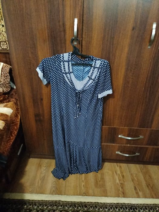 Платья женские разные