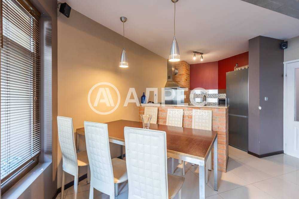 Тристаен апартамент, Окръжна болница, гр. Варна