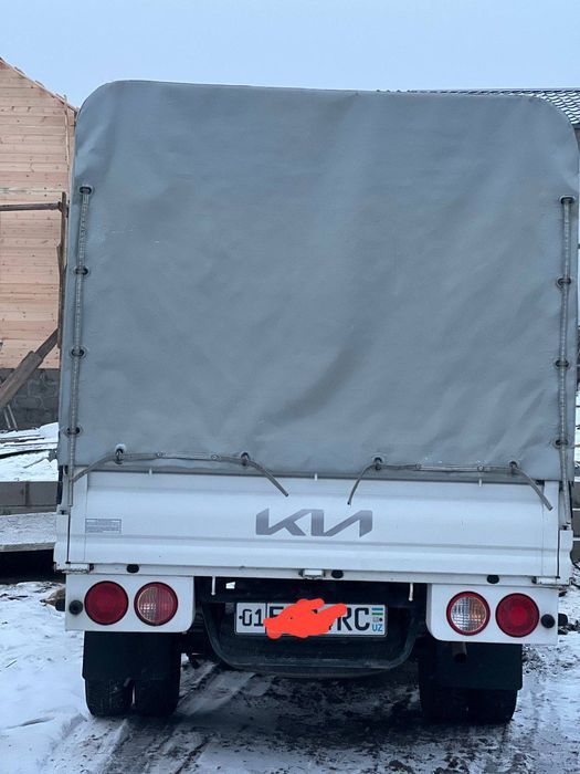 Грузовик КИА БОНГО